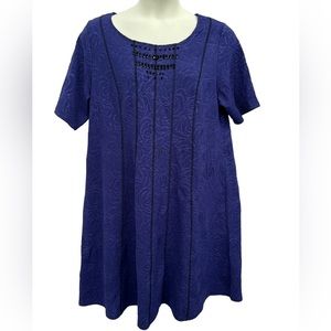 Catherines ladies Plus size knee length blue floral embossed dress size 14/16